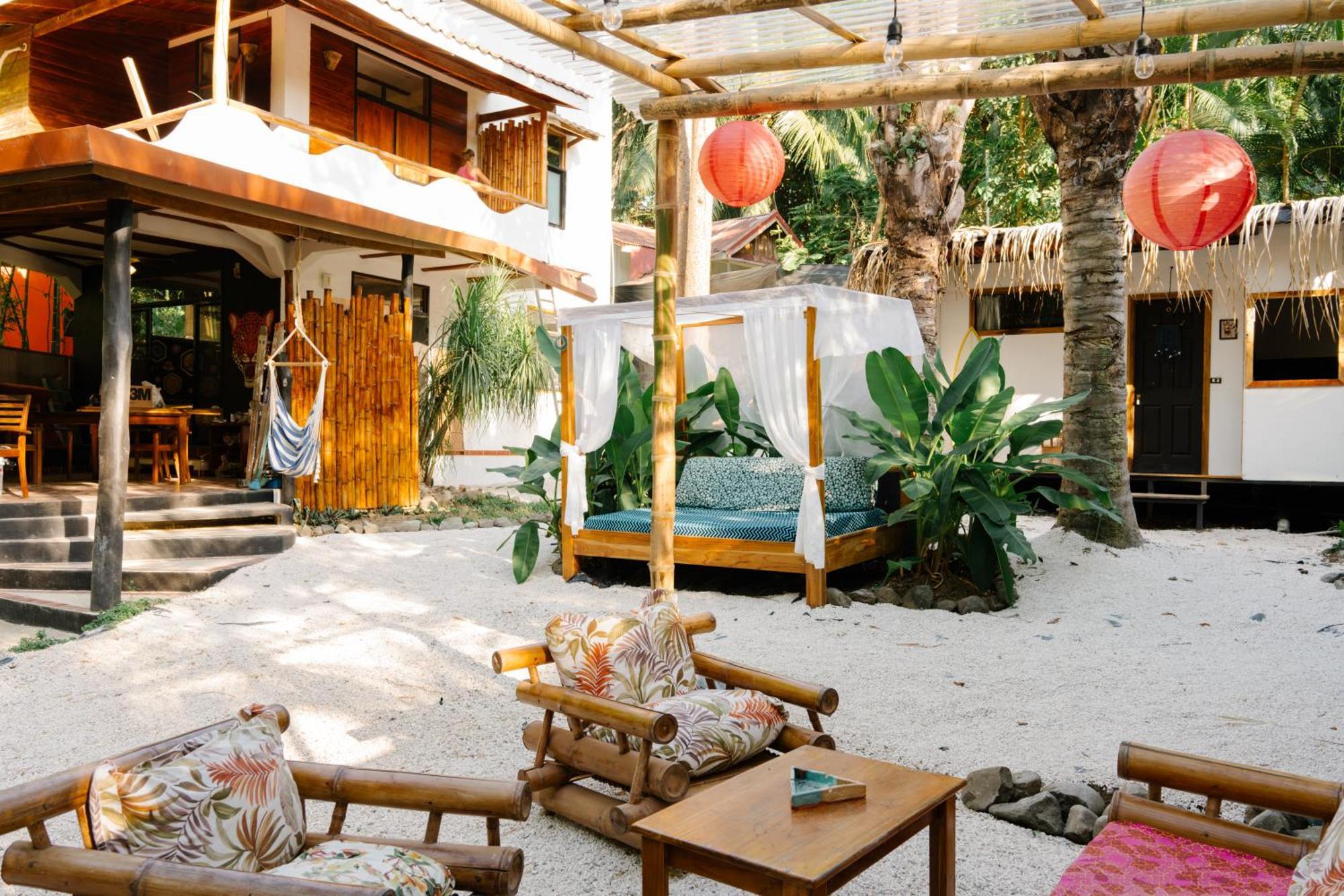Salty Enthusiasts Share House & Villas Playa Santa Teresa  Exterior photo